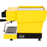 La Marzocco Linea Mini R in Gelb Seitenansicht rechts