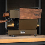 La Marzocco Linea Micra Heritage Bronze und Walnut Detailansicht