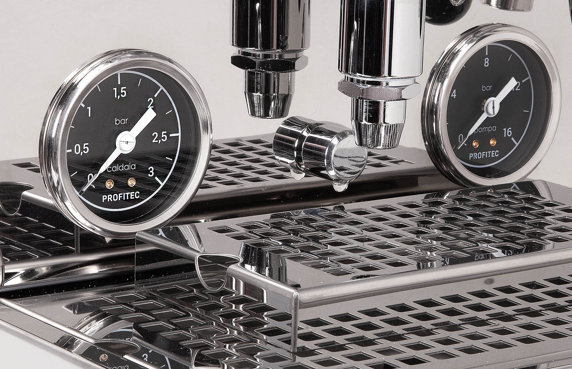 Profitec DRIVE Detailansicht Manometer