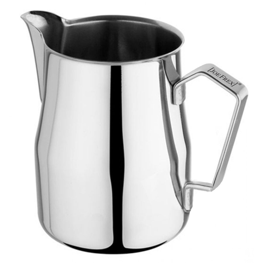 Joefrex Milchkännchen Barista 500ml Edelstahl with precise spout for latte art.